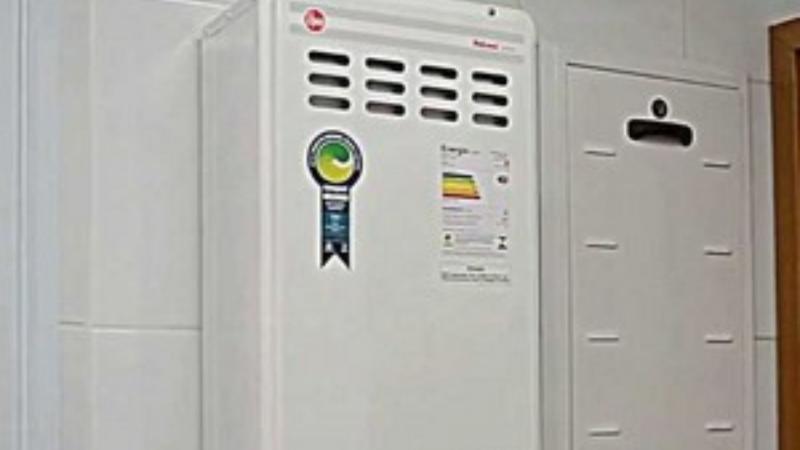 Aquecedor de água de passagem elétrico: como escolher o modelo ideal para sua casa
