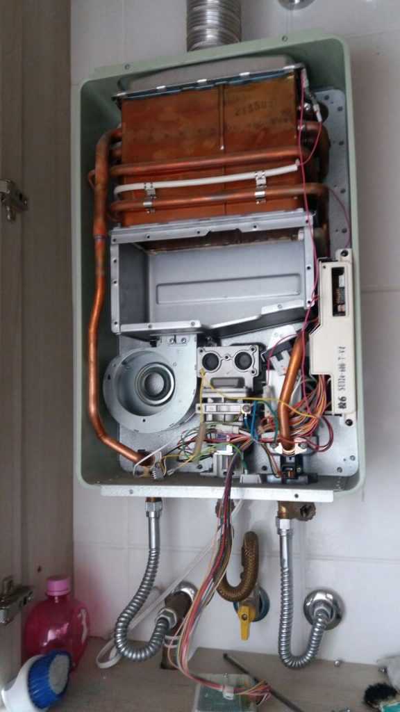 Aquecedor a gás eletrônico